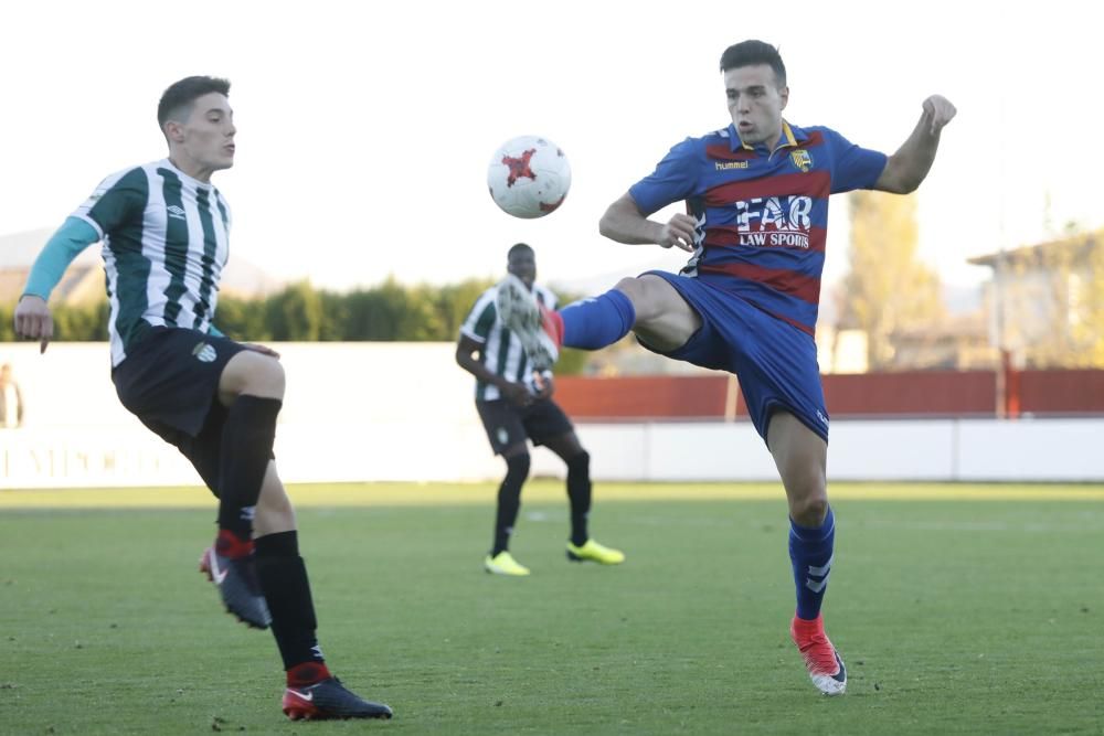 Les imatges del Peralada-Girona B - Llagostera (1-0)