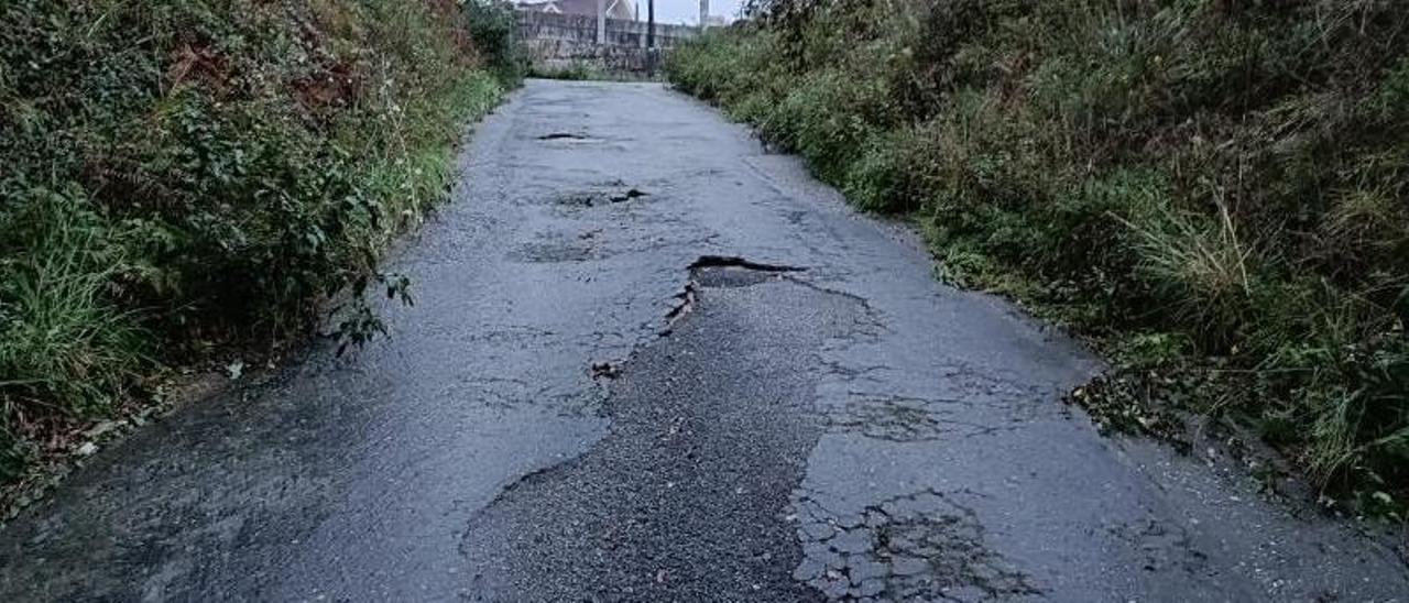 Estado en el que quedó el camino entre Bouza-Figueira y A Marrúa. | FDV