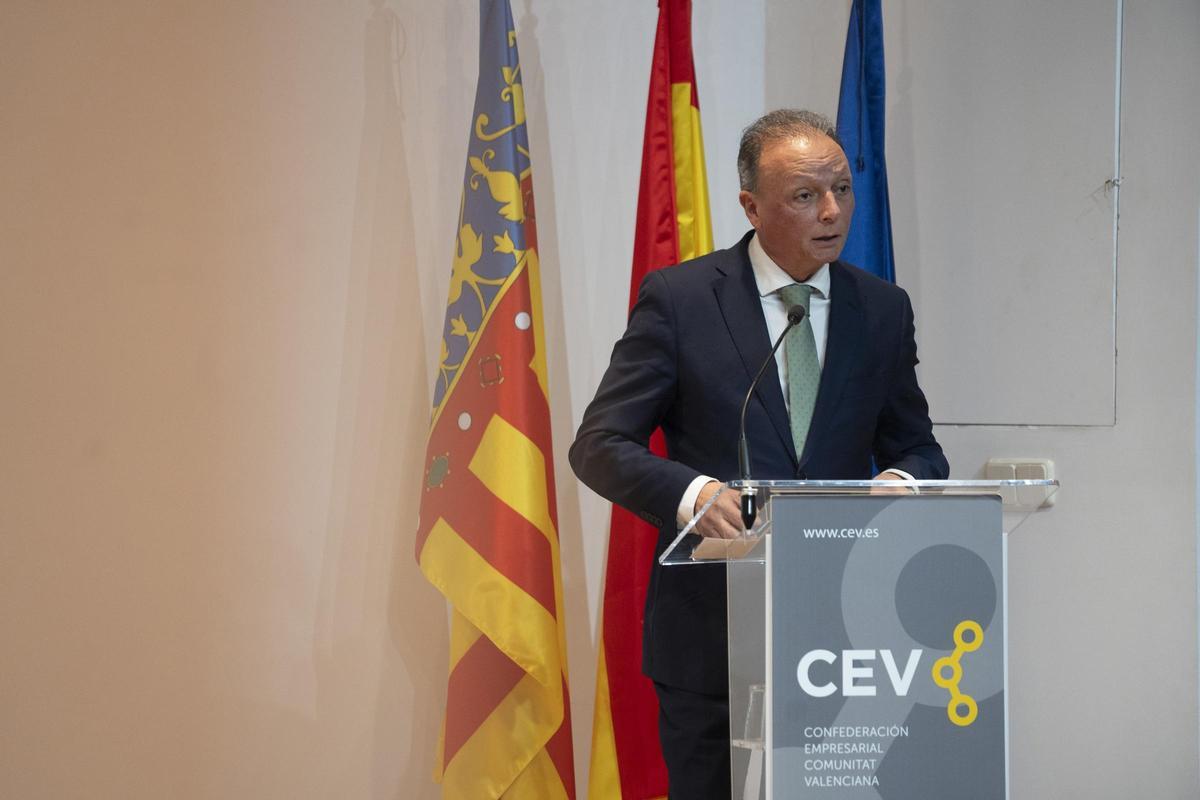 Salvador Navarro, presidente de la CEV, en una imagen de archivo.