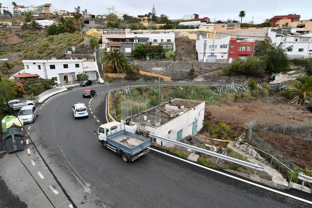 Carretera que sube a Caserones desde la calle Ceres