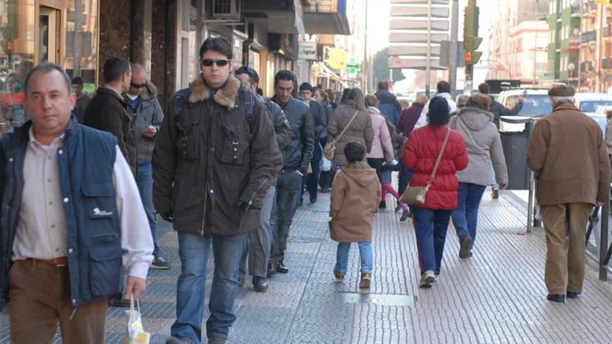 29.853 personas cambiaron su residencia de Extremadura a otras regiones o países