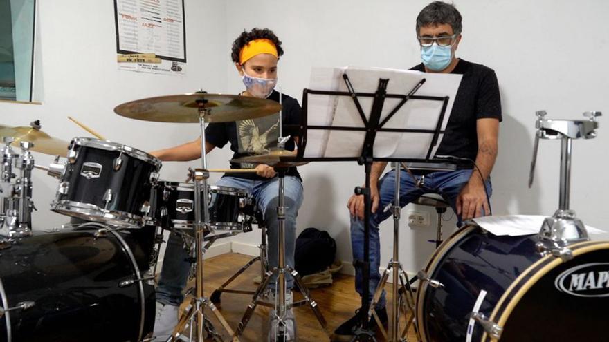 Clase de música moderna.