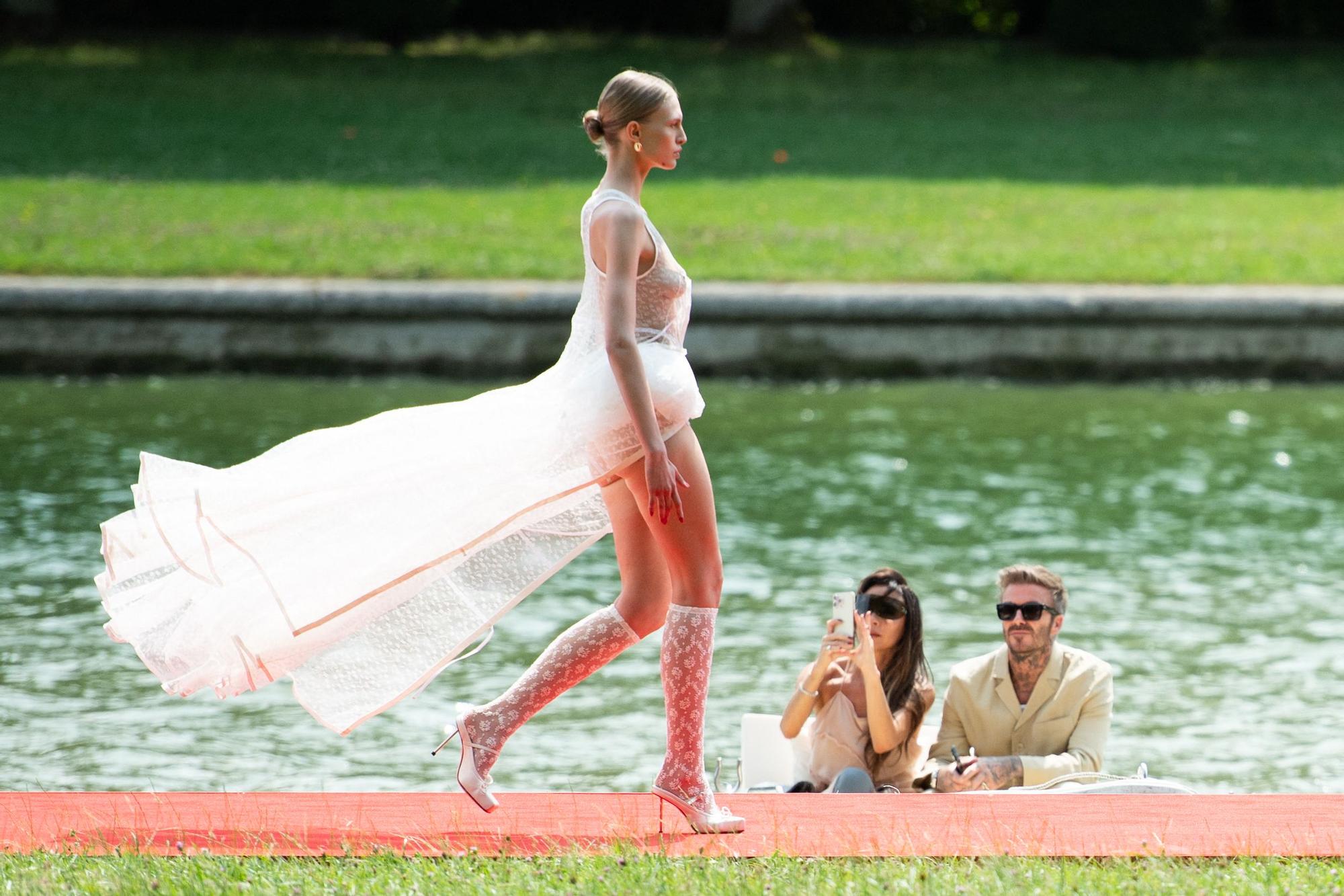 Desfile de Jacquemus en el Palacio de Versalles