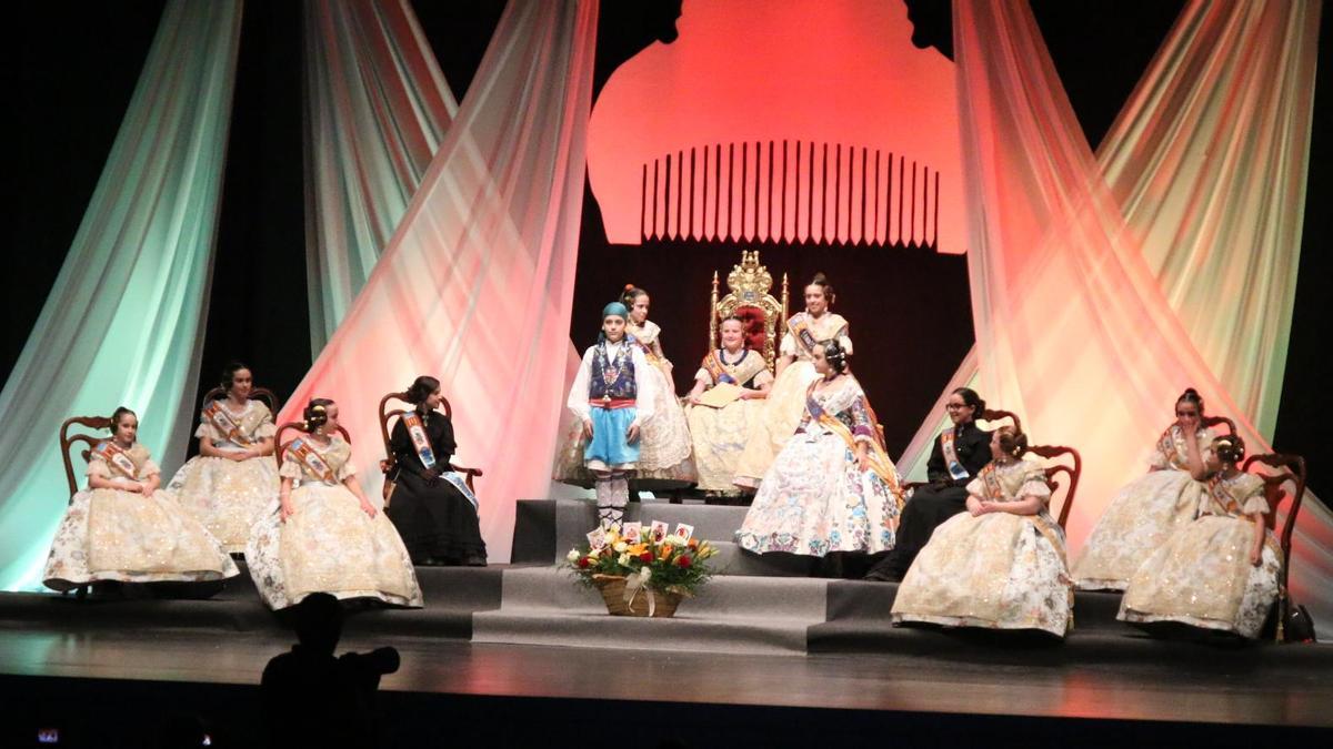 GALERÍA I El homenaje poético infantil de las Fallas de Burriana en imágenes