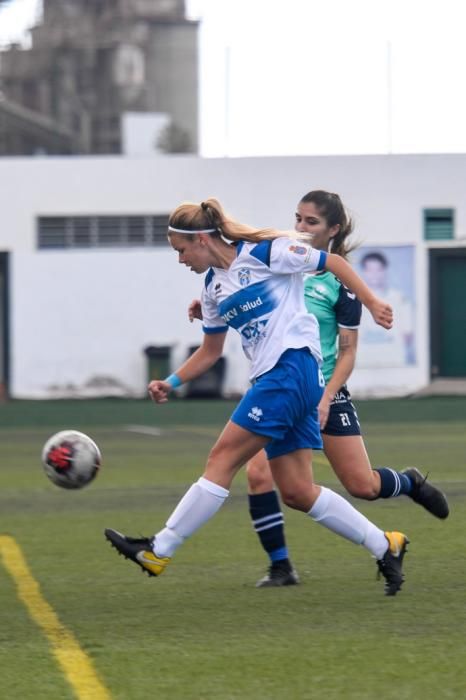 26-01-20  DEPORTES. CAMPOS DE FUTBOL MUNICIPAL DE ARGUENEGUIN. ARGUINEGUIN. MOGAN. Partido de futbol femenino entre los equipos del Femarguín contra el Tenerife B disputado en Campo de futbol Municipal de Arguineguin.  Fotos: Juan Castro  | 26/01/2020 | Fotógrafo: Juan Carlos Castro