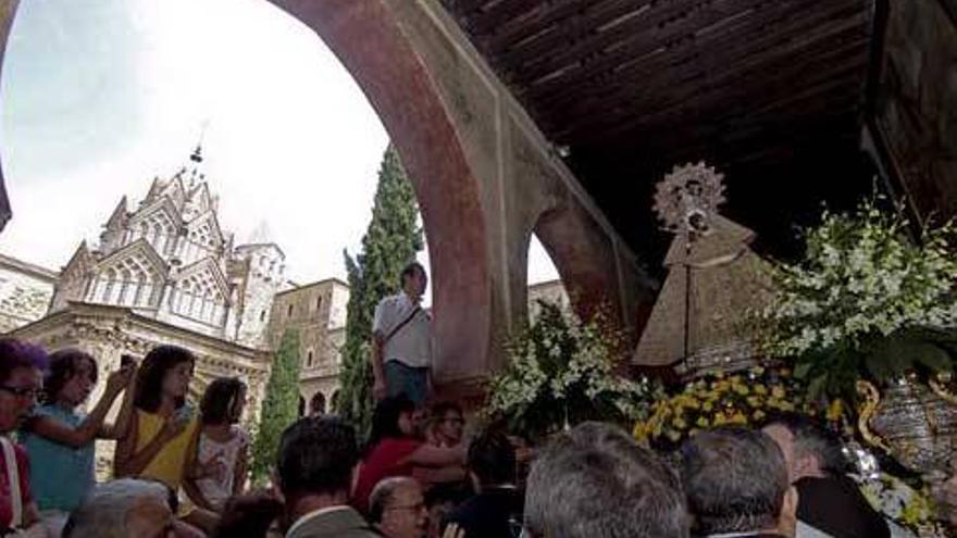 &quot;Llevamos esperando 793 años que Guadalupe pase a una diócesis extremeña&quot;