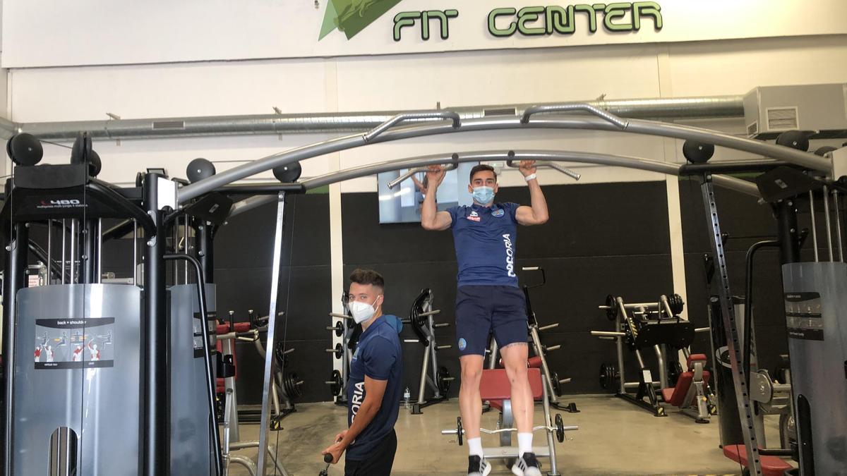 Pablo Platero e Iván Fernández, en el gimnasio.