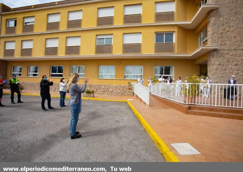 Reparto monas de Pascua Castelló