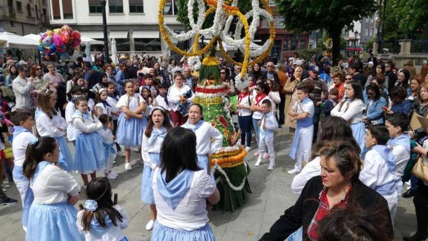 Fiesta de los maios en Marín en el año 2019. |   // SANTOS ÁLVAREZ
