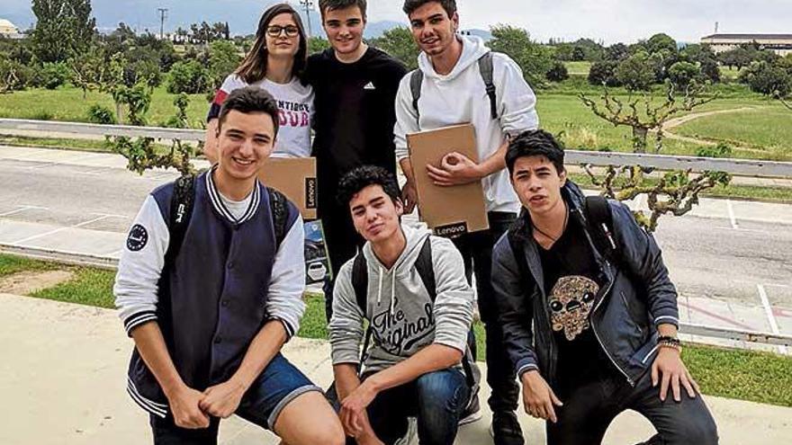 Alumnos del IES Mossèn Alcover brillan en la Universitat