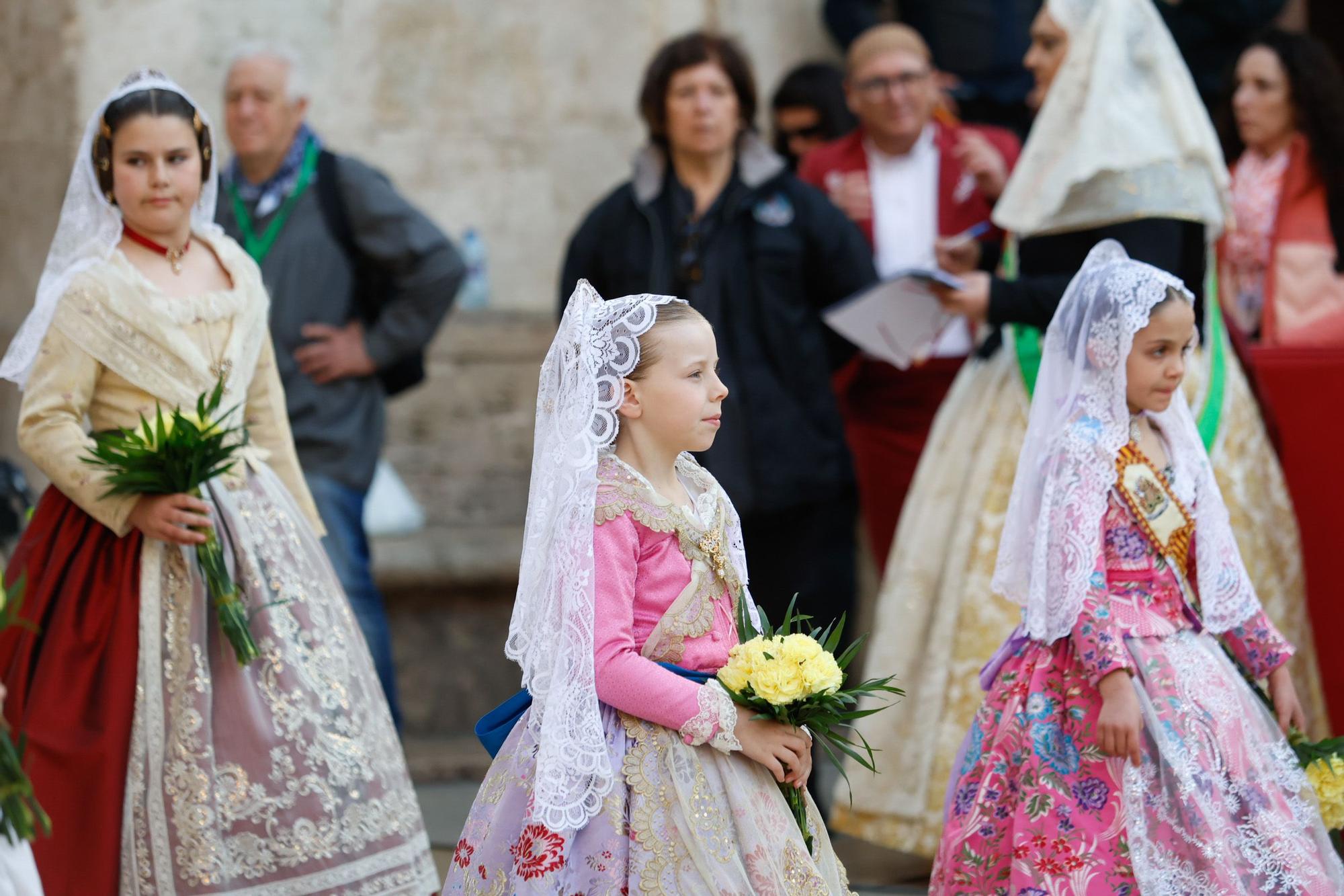 Búscate en el primer día de la Ofrenda en la calle San Vicente entre las 18:00 y las 19:00