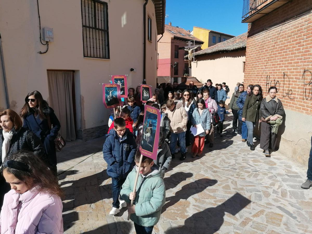 GALERÍA | Toro revive el Vía Crucis de las Familias