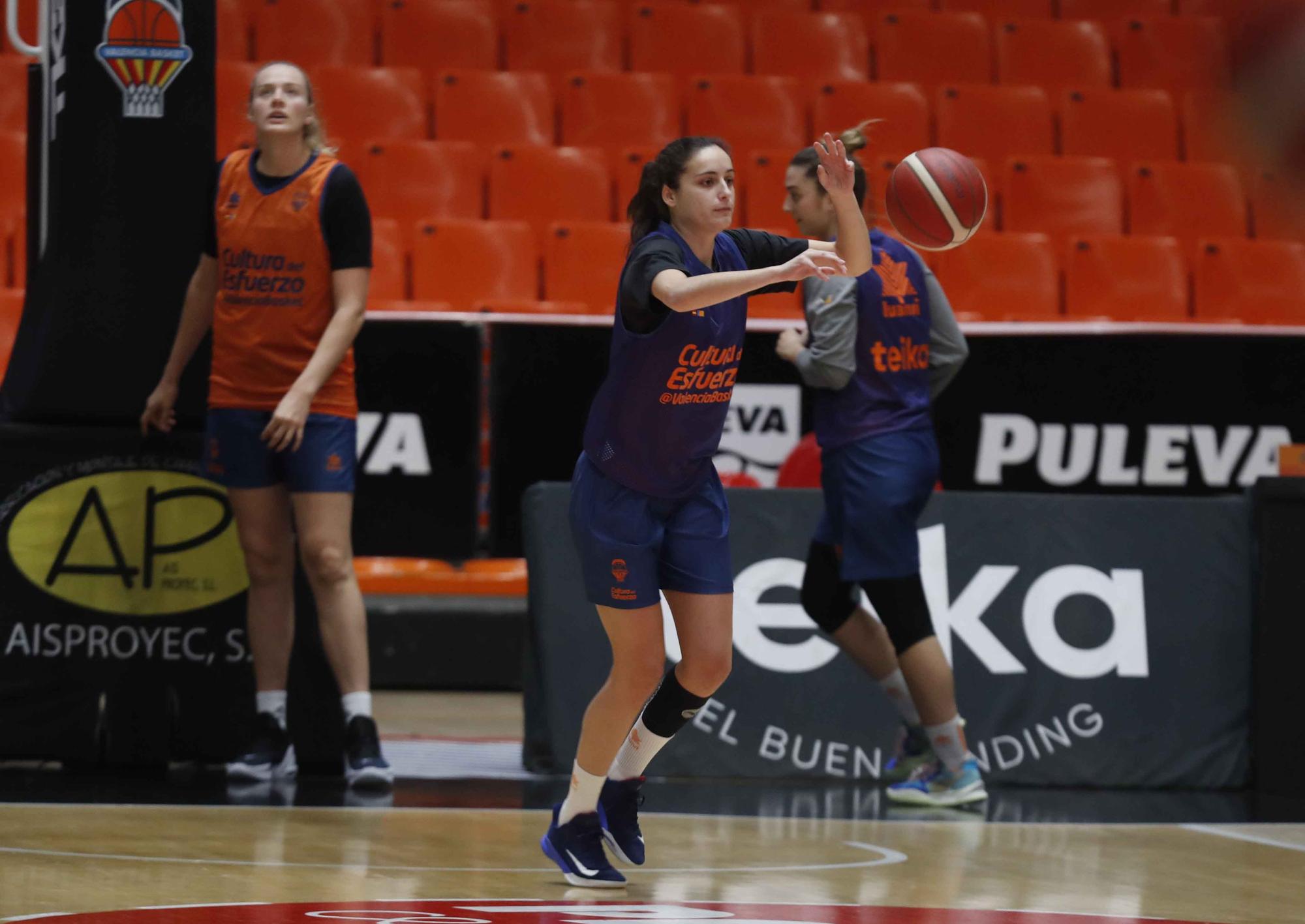 Último entrenamiento de Valencia Basket antes del partido de Eurocup Women frente al Fuenlabrada