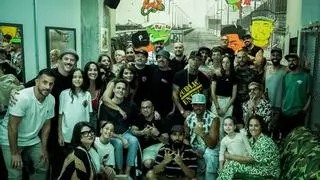 Grafitis a ritmo de Hip-Hop por el segundo aniversario de una conocida barbería en Las Palmas de Gran Canaria