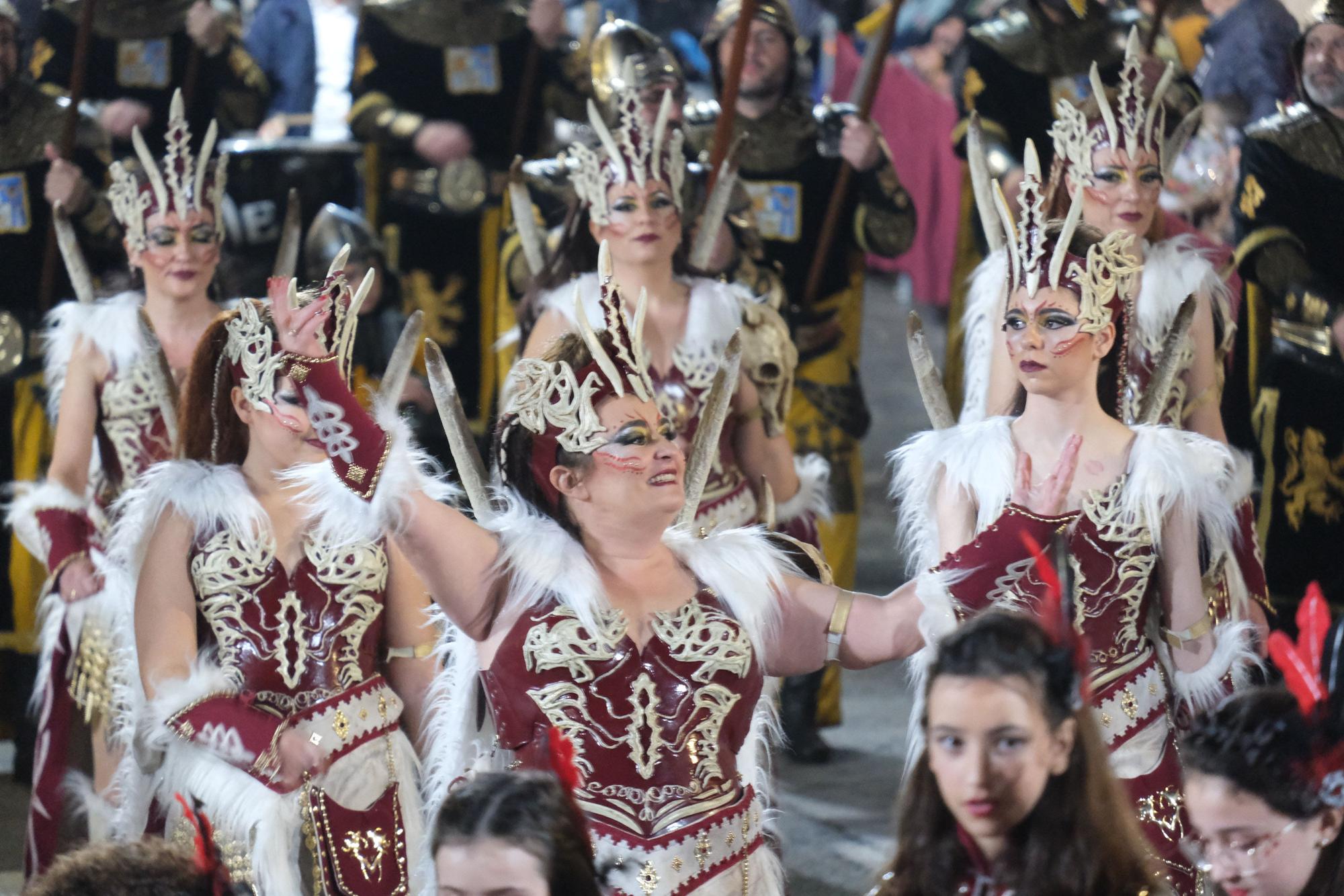 Así ha sido el defile general de comparsas de las fiestas de Moros y Cristianos de Monforte del Cid