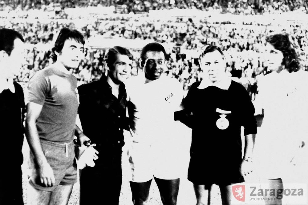 Así fue la visita de Pelé a La Romareda en septiembre de 1974