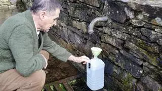 Vecinos lamentan el deterioro de la vaguada de Vite: una fuente sin agua y una rampa con grietas