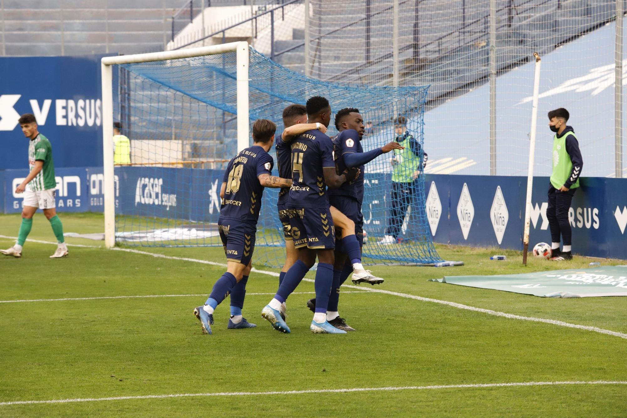 El UCAM Murcia vence y certifica su presencia en el play off (3-2)