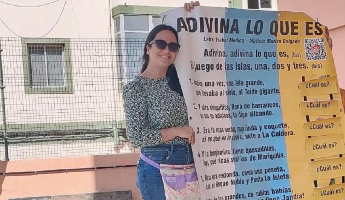 Carolina, la profesora de Gran Canaria que perpetúa la identidad de las Islas.