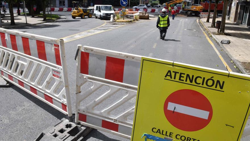 Desvío de tráfico en el enlace de Arteixo de la autovía a Carballo por obras de mejora en el firme