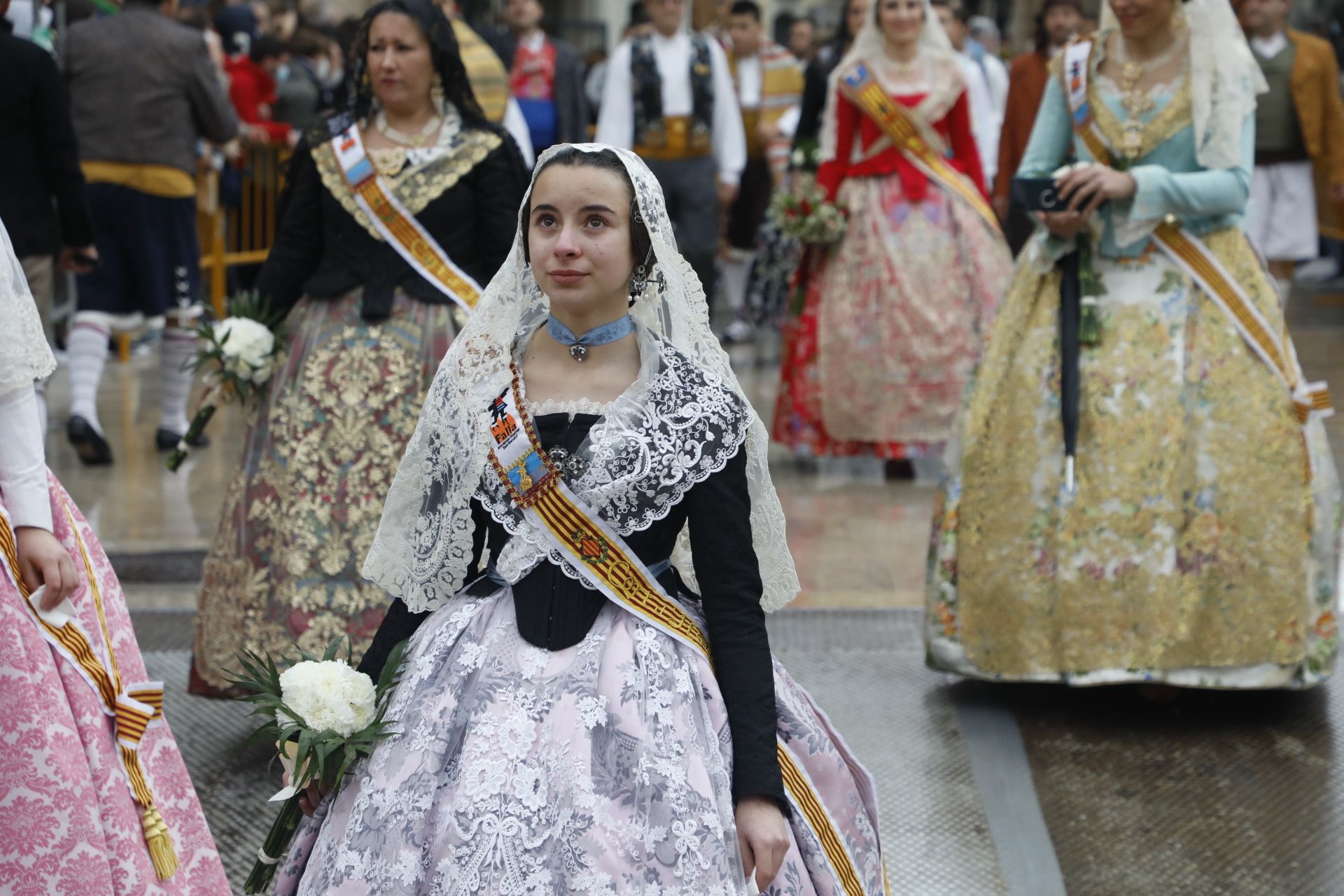 Búscate en el primer día de ofrenda por la calle de Quart (entre las 17:00 a las 18:00 horas)