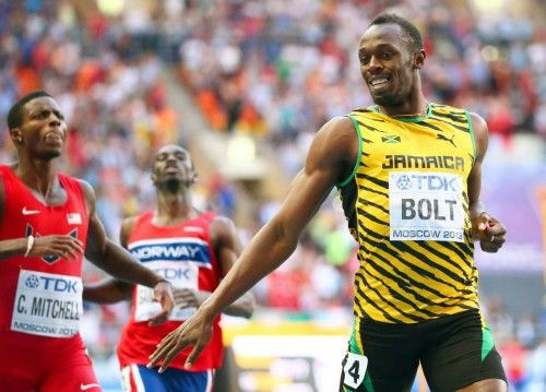 El jamaicano Usain Bolt ha ganado el oro en los 200 metros y logra un nuevo doblete.