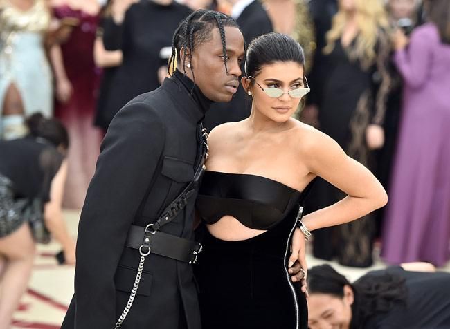 Kylie Jenner y Travis Scott en la Gala Met 2018