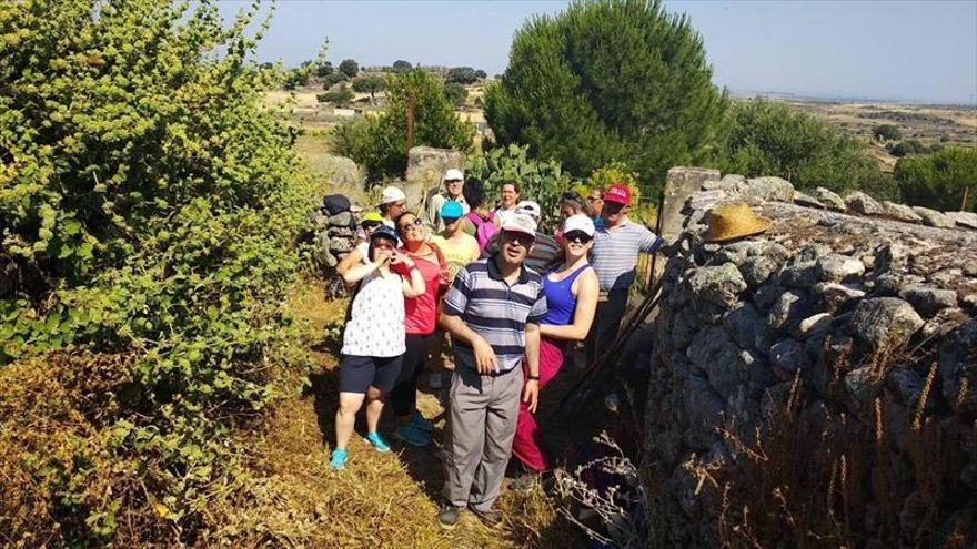 Usuarios de Aspace ayudan a acondicionar las callejas