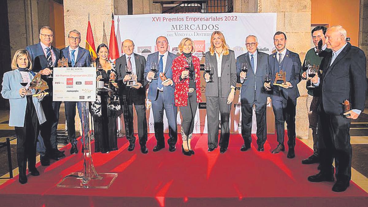 Foto de família dels premiats en l’acte celebrat a Madrid