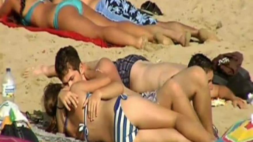 Tres detenidos por robar a parejas en la playa