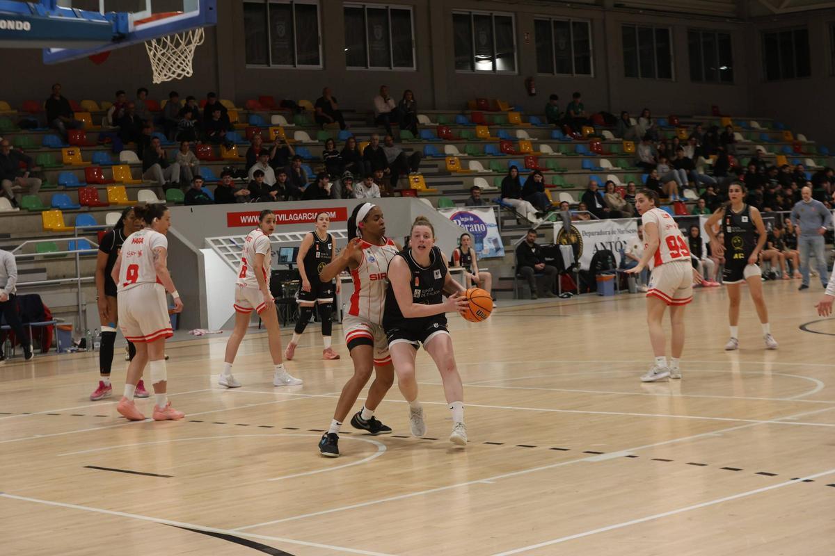 Iversen en una situación ofensiva.