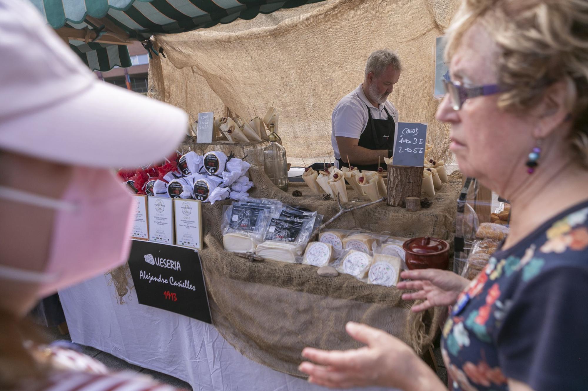 Concurso de escanciado, mercadillo y mucha fiesta: así se vivie el día de Asturias en Corvera