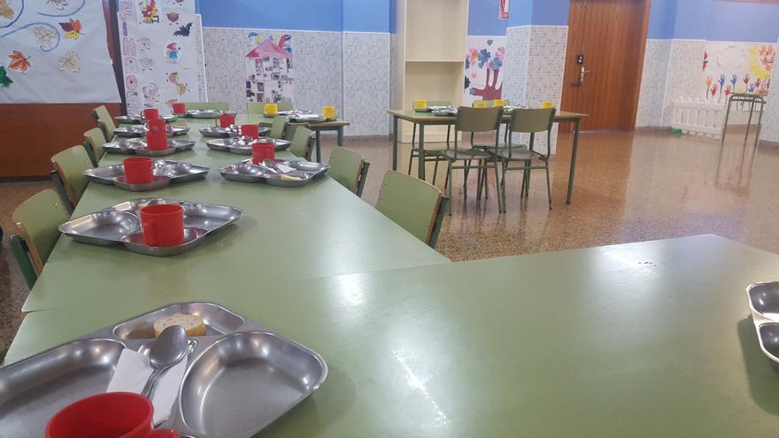 El alumnado de cuota cero en comedor de Canarias cae un 5% en el último curso