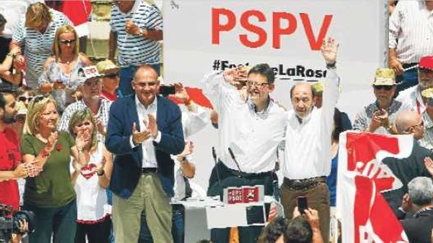 Rubalcaba: &quot;El cambio en esta comunidad o es socialista o no será&quot;