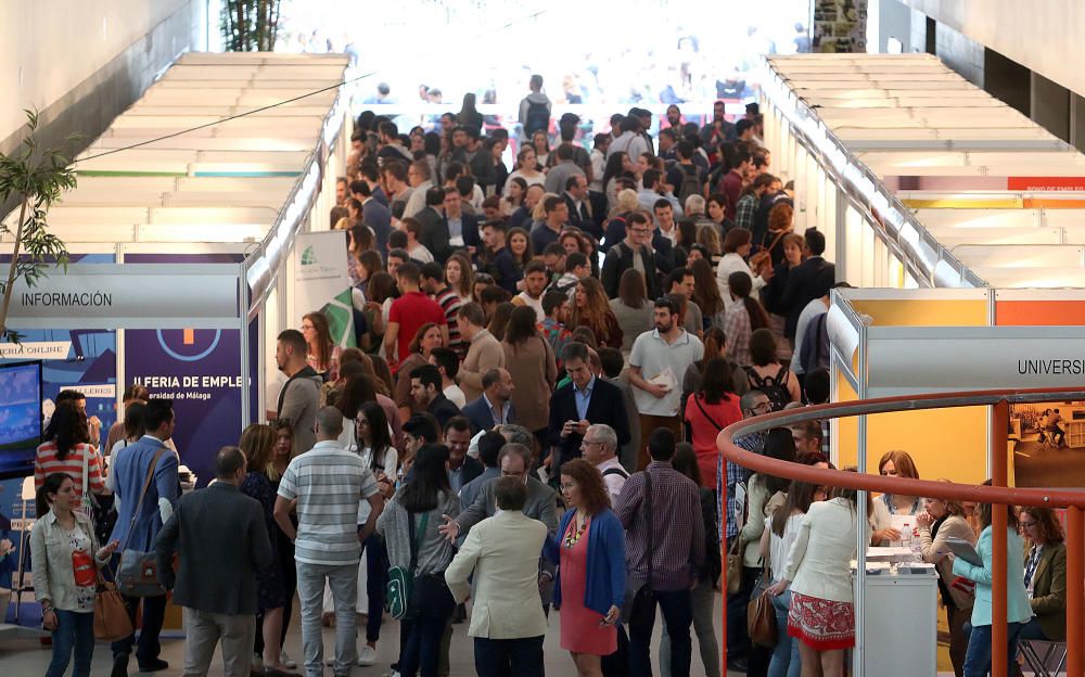 Más de cuarenta empresas y entidades muestran su oferta laboral y de prácticas a estudiantes de la Universidad de Málaga