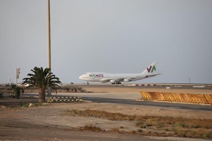 Un Boeing 747 aterriza en Fuerteventura