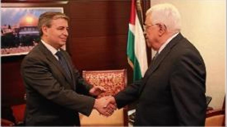 Jordi Xuclà durant la seva visita a Jerusalem amb el president Abbas.
