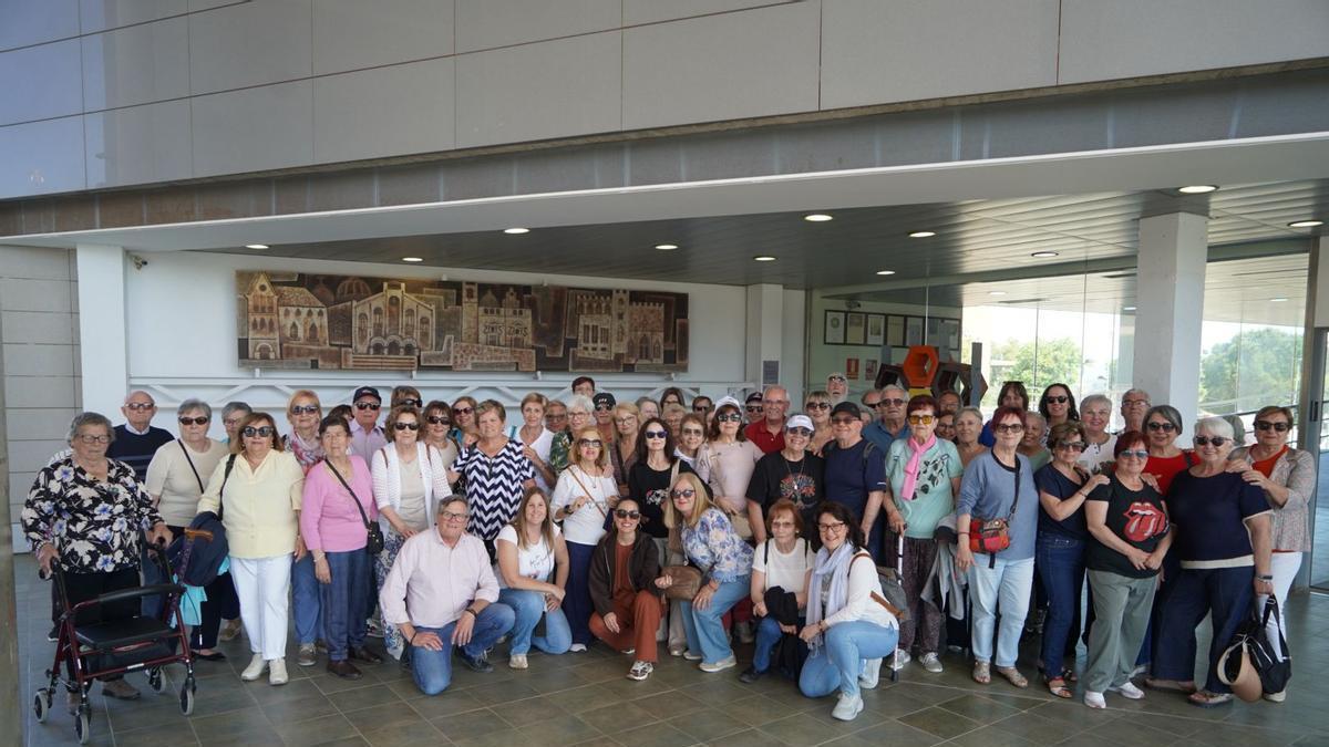 Personas Mayores de Paterna realizan una visita cultural a Onda.