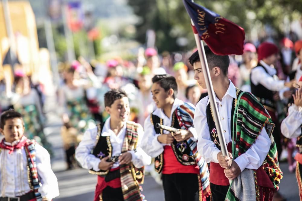 Reconquista y procesión en el cuarto día de las fiestas de Salinas