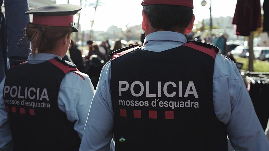 Buscan a un individuo que ha apuñalado mortalmente a un hombre en Barcelona