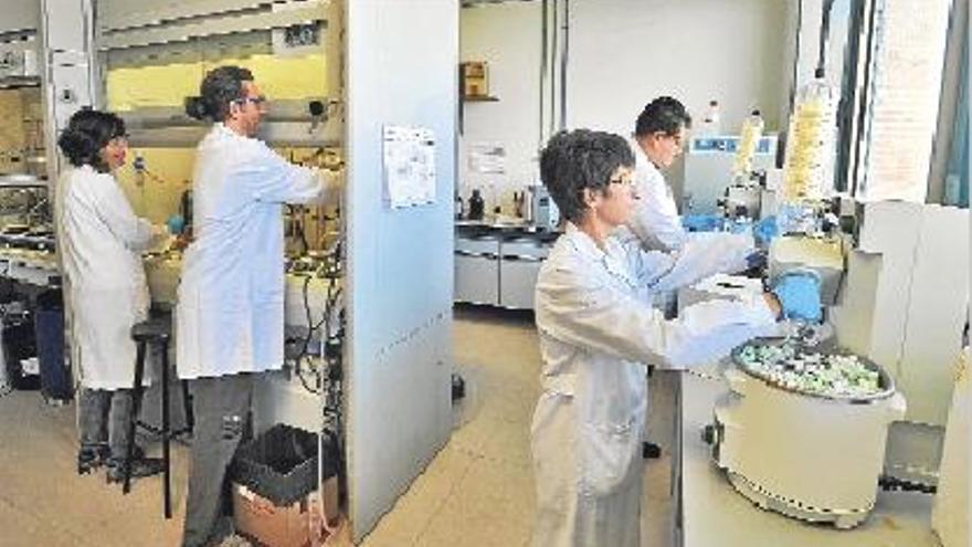 Grupo de investigación química de la UJI.