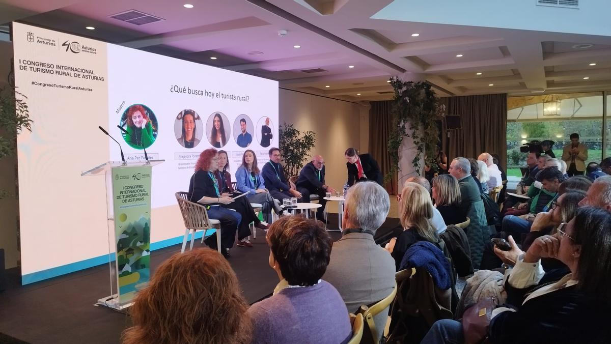 Una de las mesas de debate.