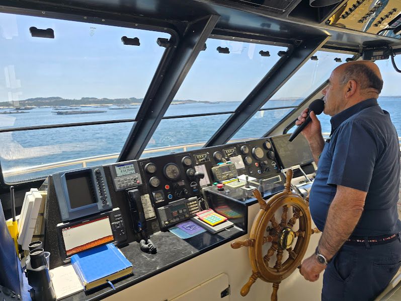 Así se disfruta de los catamaranes de O Grove.