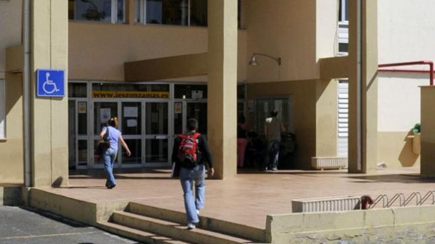 Entrada al Instituto de FP de Zonzamas en Arrecife. | adriel perdomo