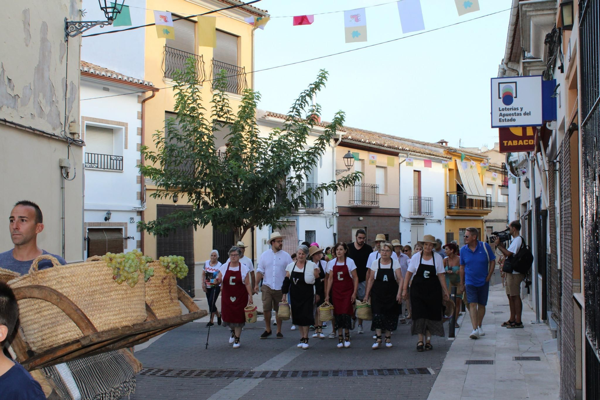 Ròtova reviu l’escaldà del raïm: Una jornada de festa i tradició