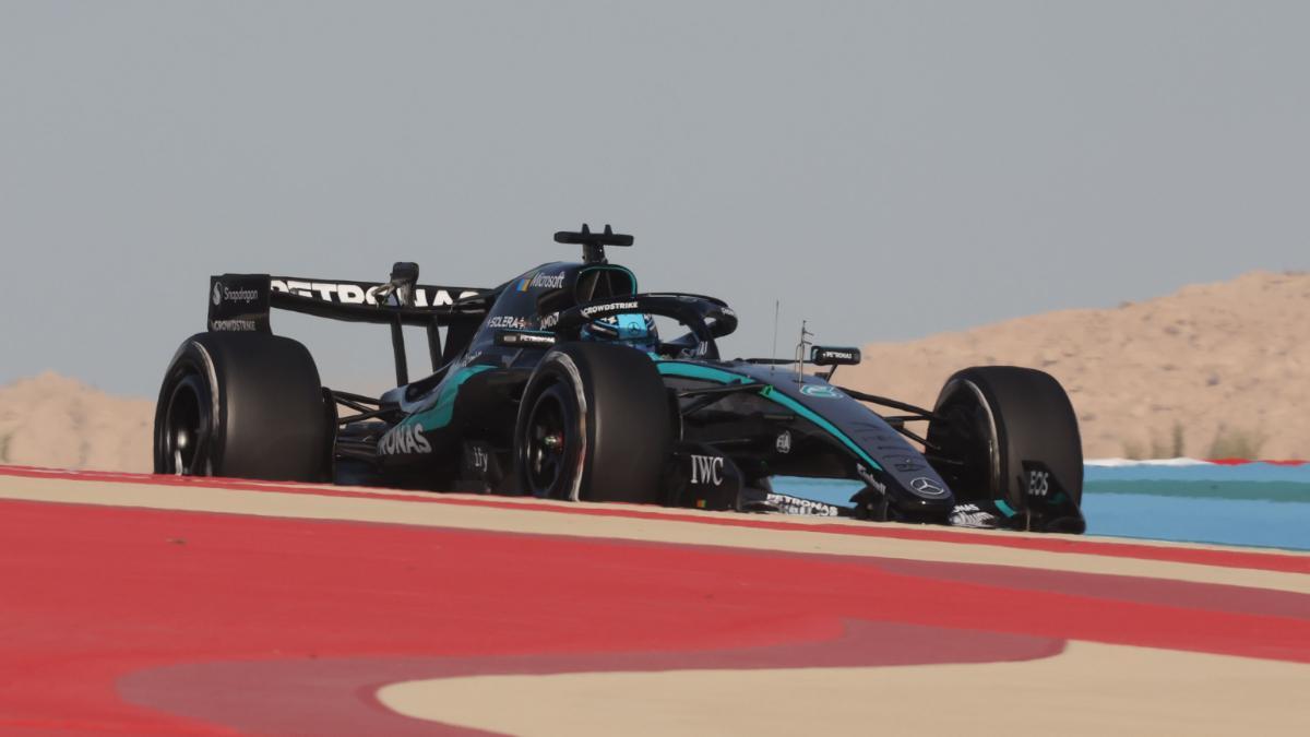 George Russell durante los test en Bahréin