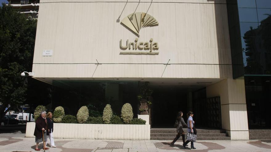 La sede central de Unicaja Banco, situada en la avenida de Andalucía.