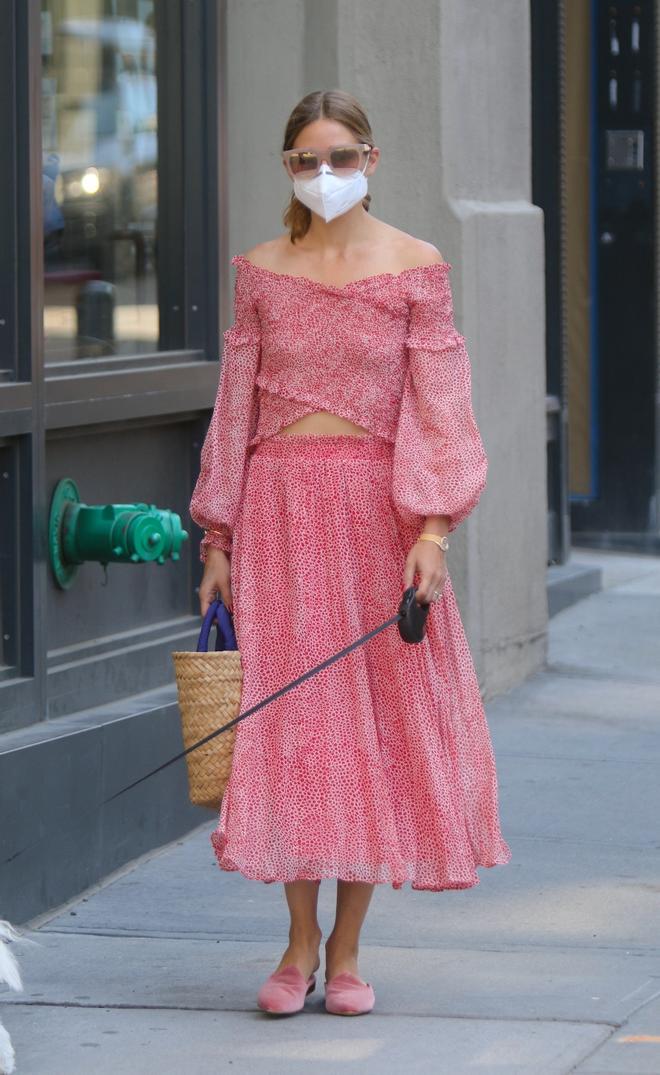 Olivia Palermo con conjunto veraniego estampado