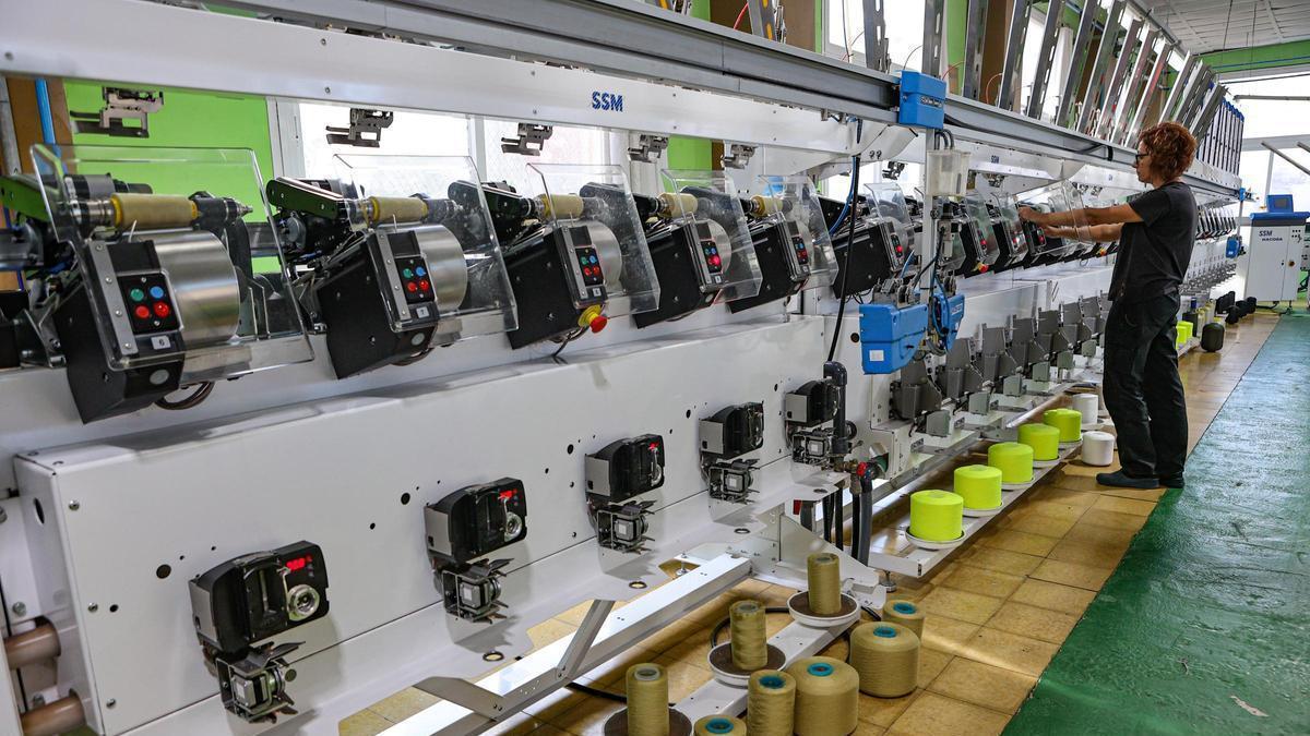 Planta de producción de hilados en una empresa textil de la provincia de Alicante.