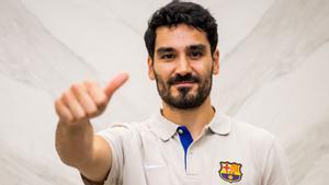 Ilkay Gündogan, que este lunes será presentado, a su llegada a Barcelona.